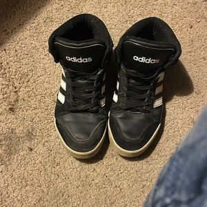 Black and white adidas size 7 1/2